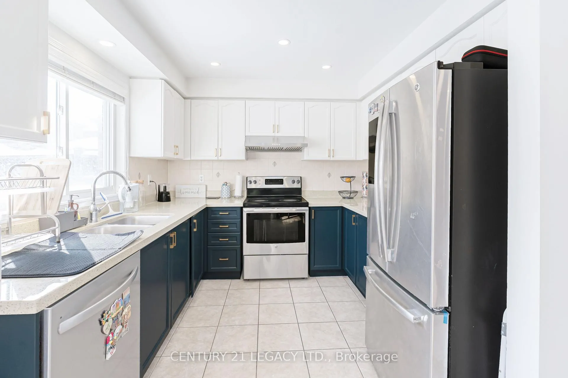 Photo 16 of 129 Sugarhill Drive, Brampton, Fletcher's Meadow — HOMEH