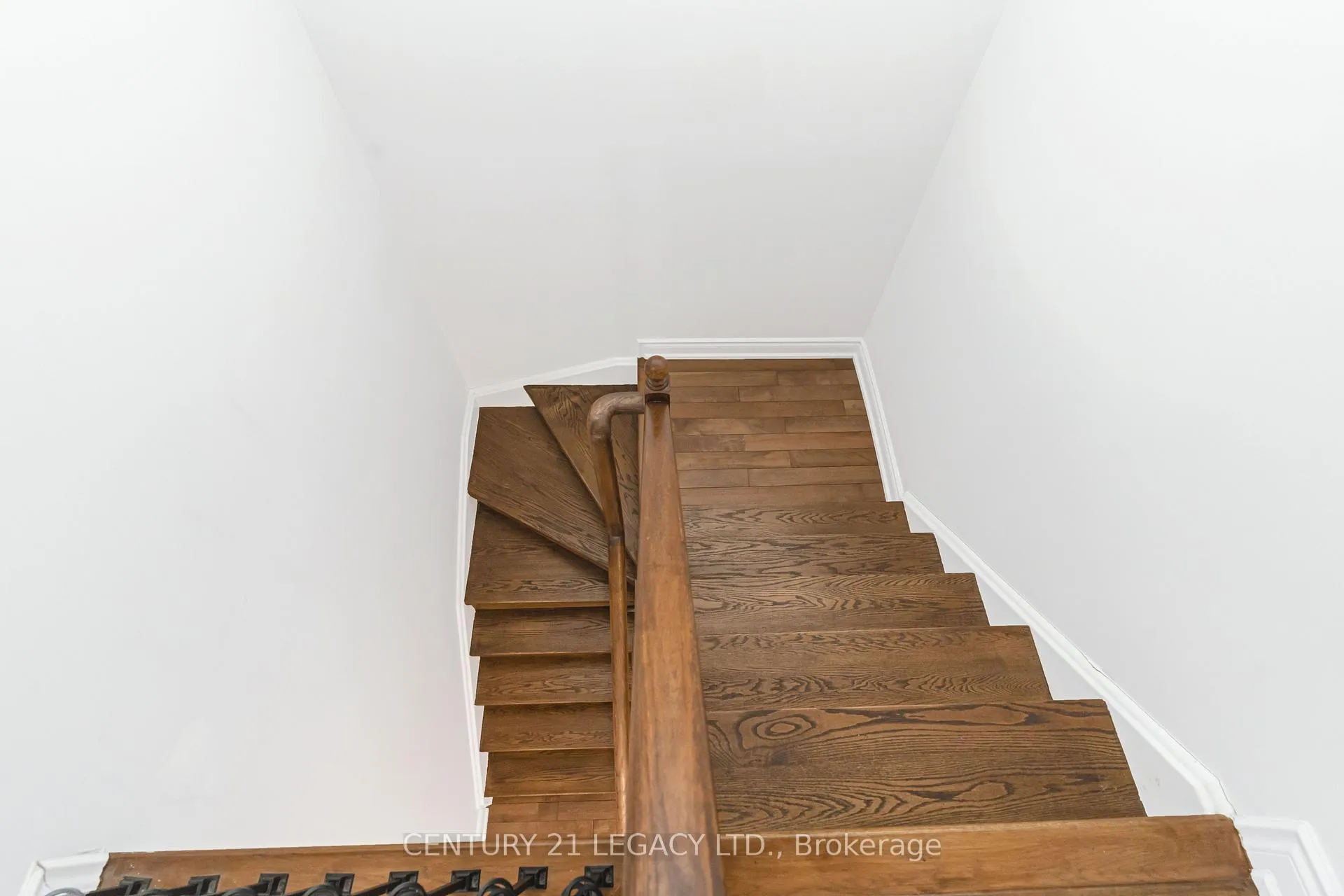 Photo 20 of 129 Sugarhill Drive, Brampton, Fletcher's Meadow — HOMEH