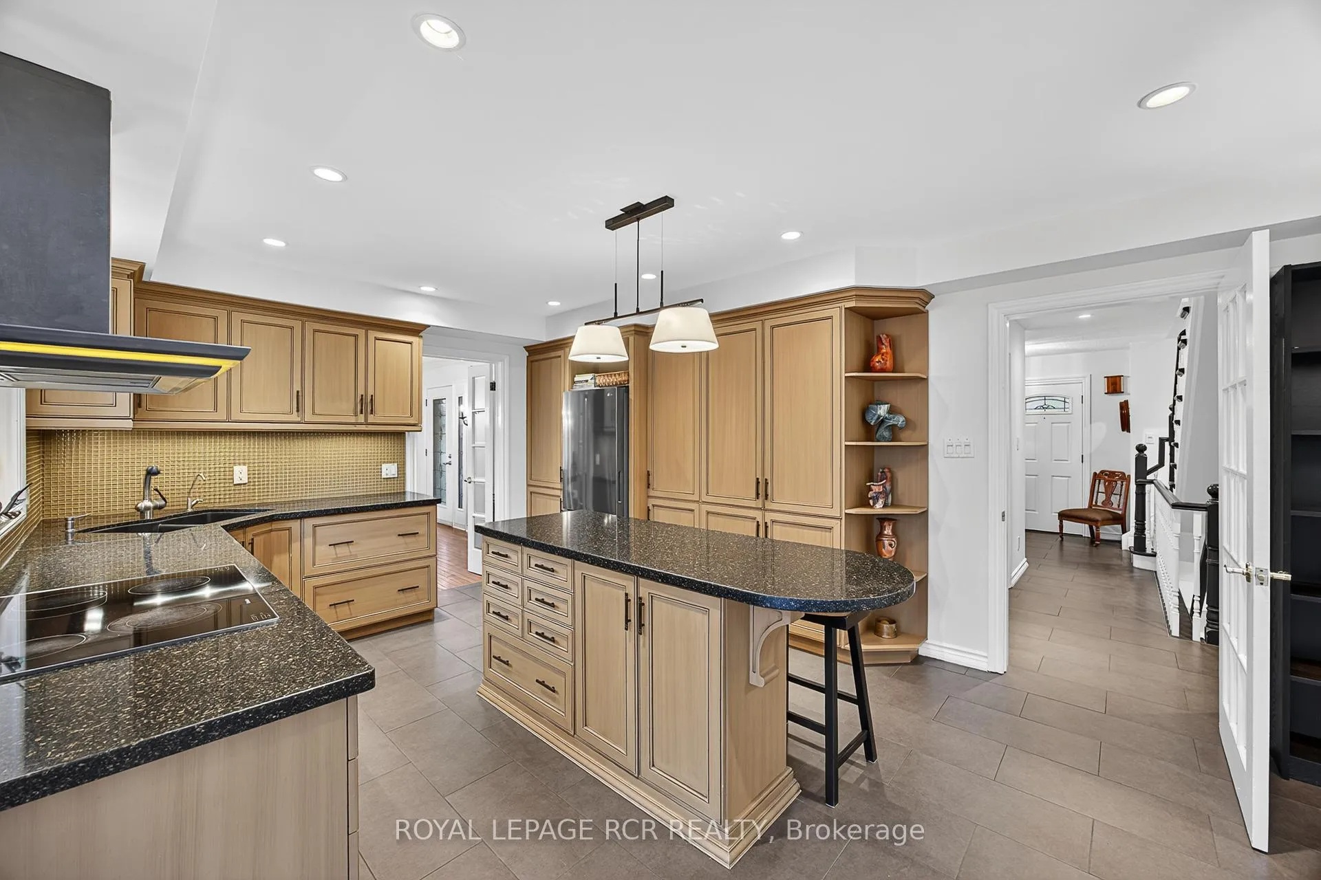Photo 8 of 87 George Street, Aurora, Aurora Village — HOMEH