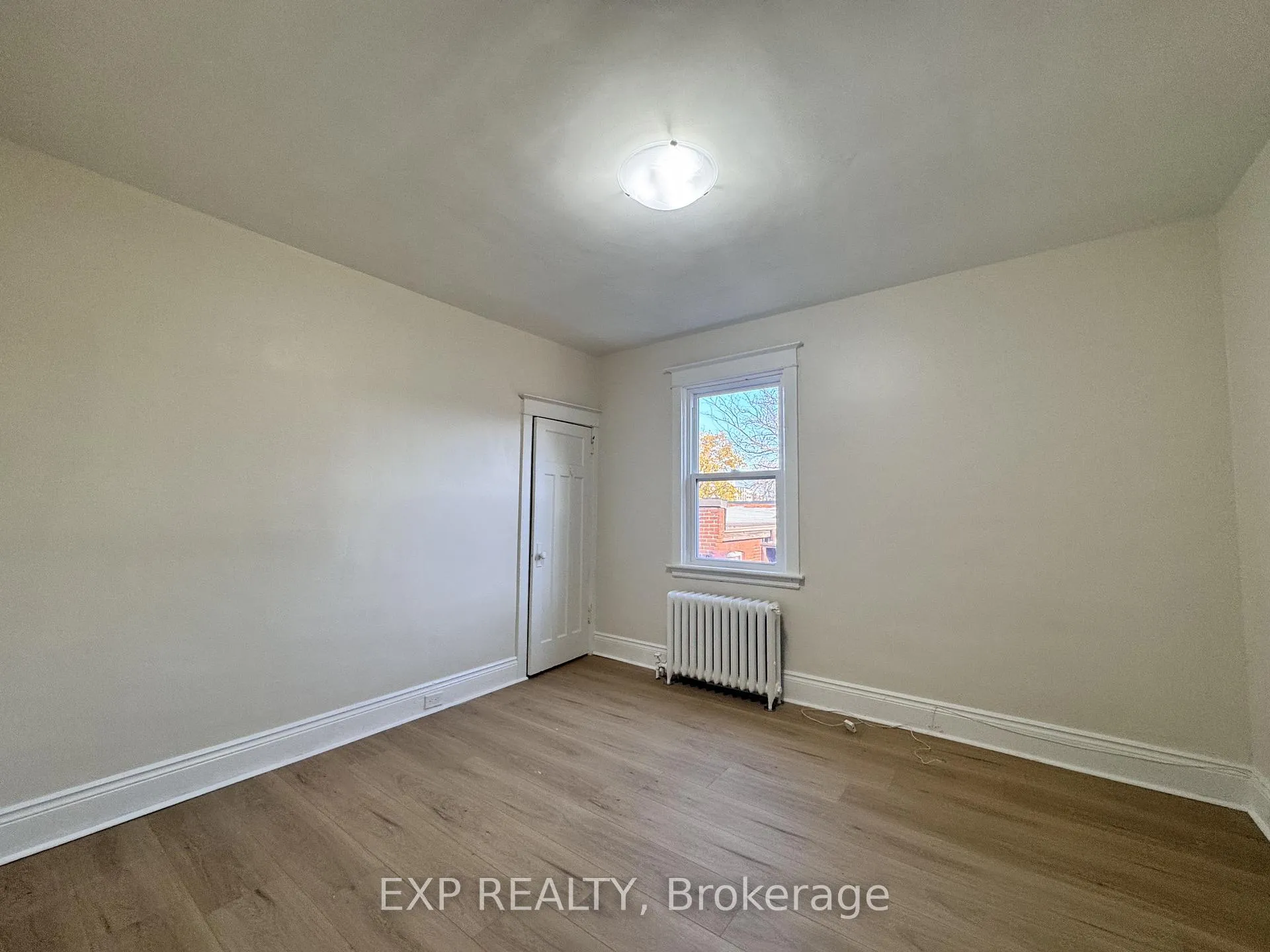 Photo 5 of Unit UNIT-6, 321 Hunter Street, Hamilton, Stinson — HOMEH