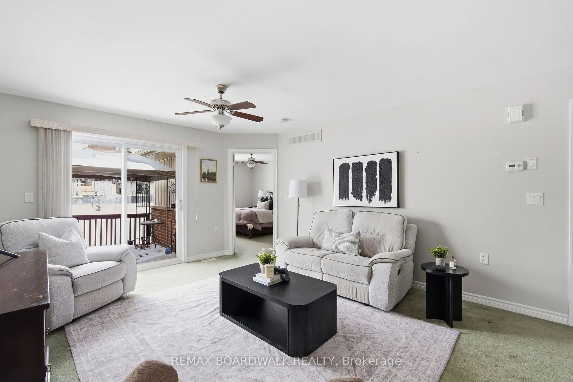 Photo 14 of 307 Chestnut Private, Ottawa, Richmond — HOMEH