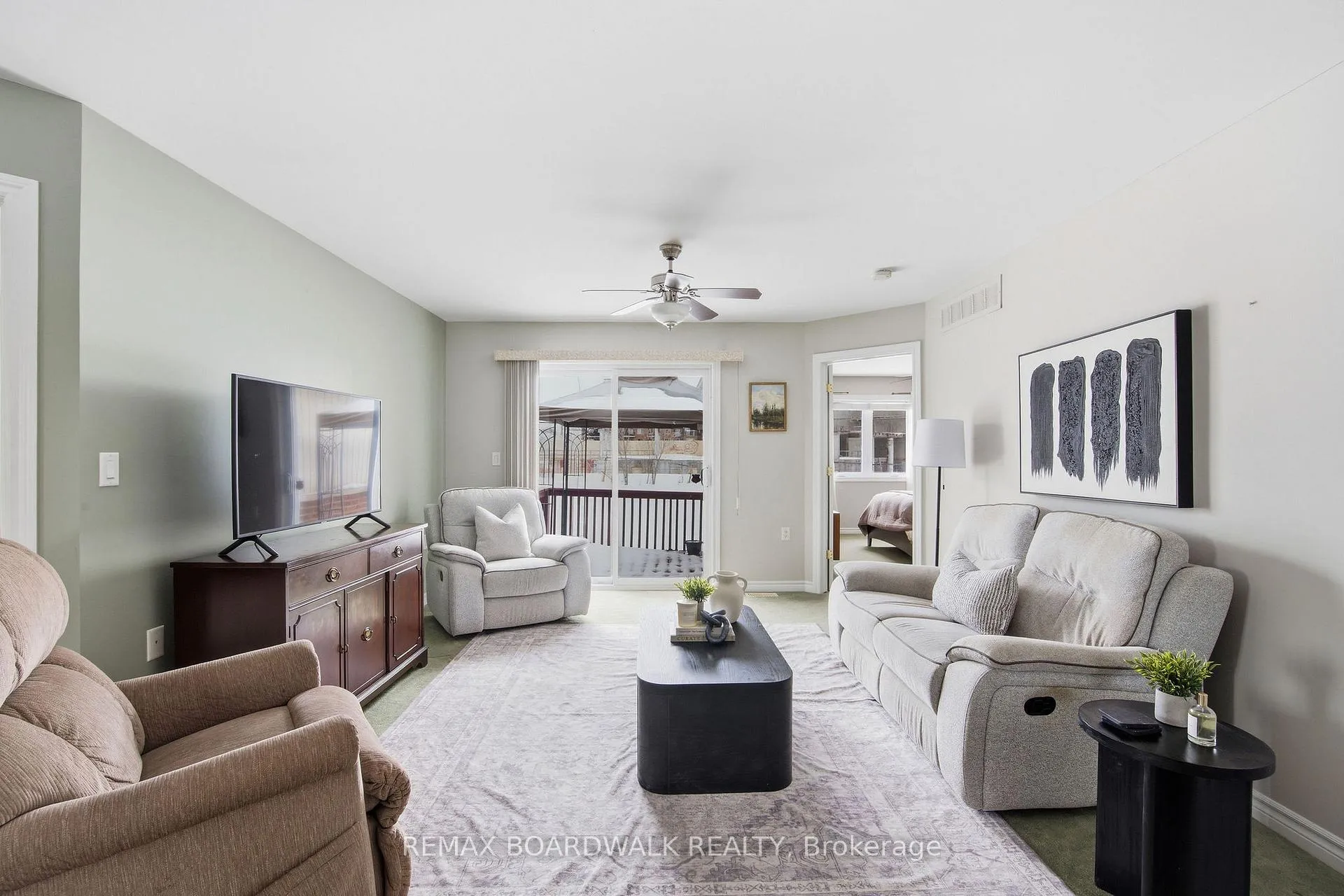 Photo 15 of 307 Chestnut Private, Ottawa, Richmond — HOMEH
