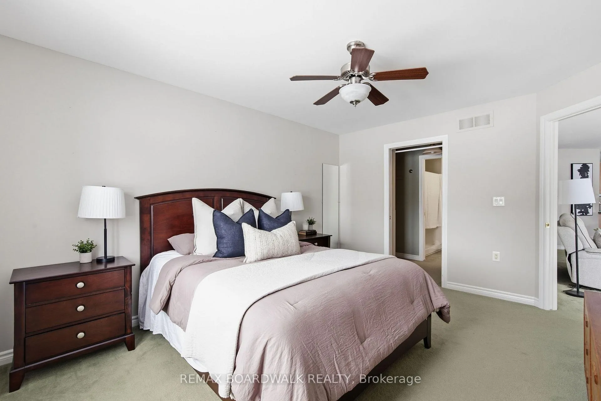 Photo 20 of 307 Chestnut Private, Ottawa, Richmond — HOMEH