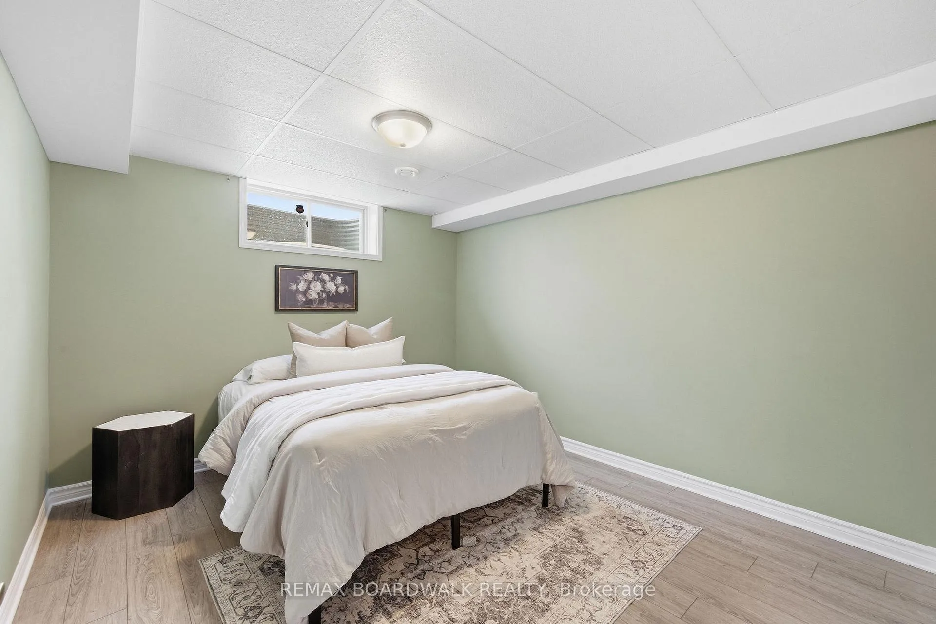 Photo 30 of 307 Chestnut Private, Ottawa, Richmond — HOMEH