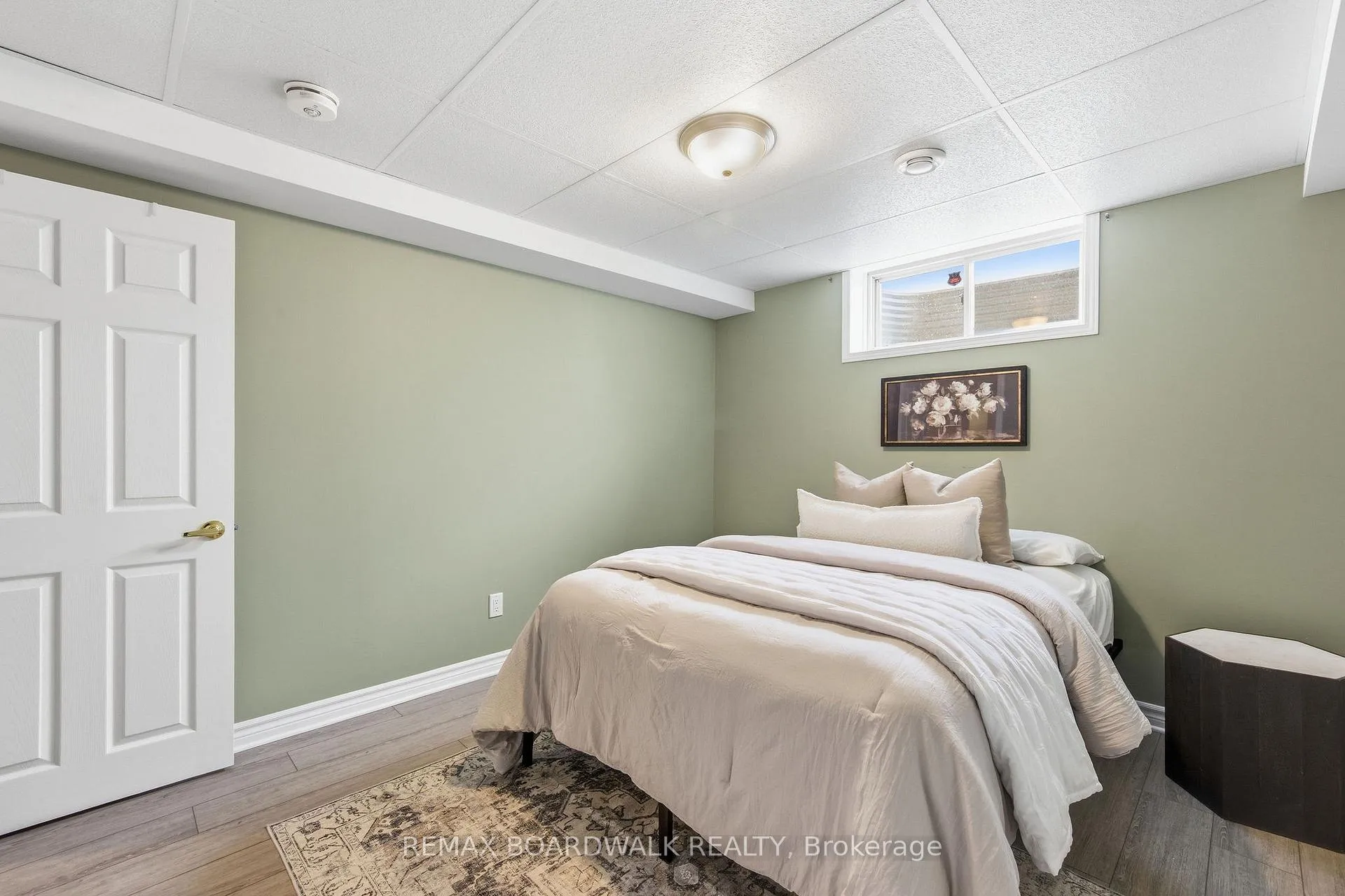 Photo 32 of 307 Chestnut Private, Ottawa, Richmond — HOMEH