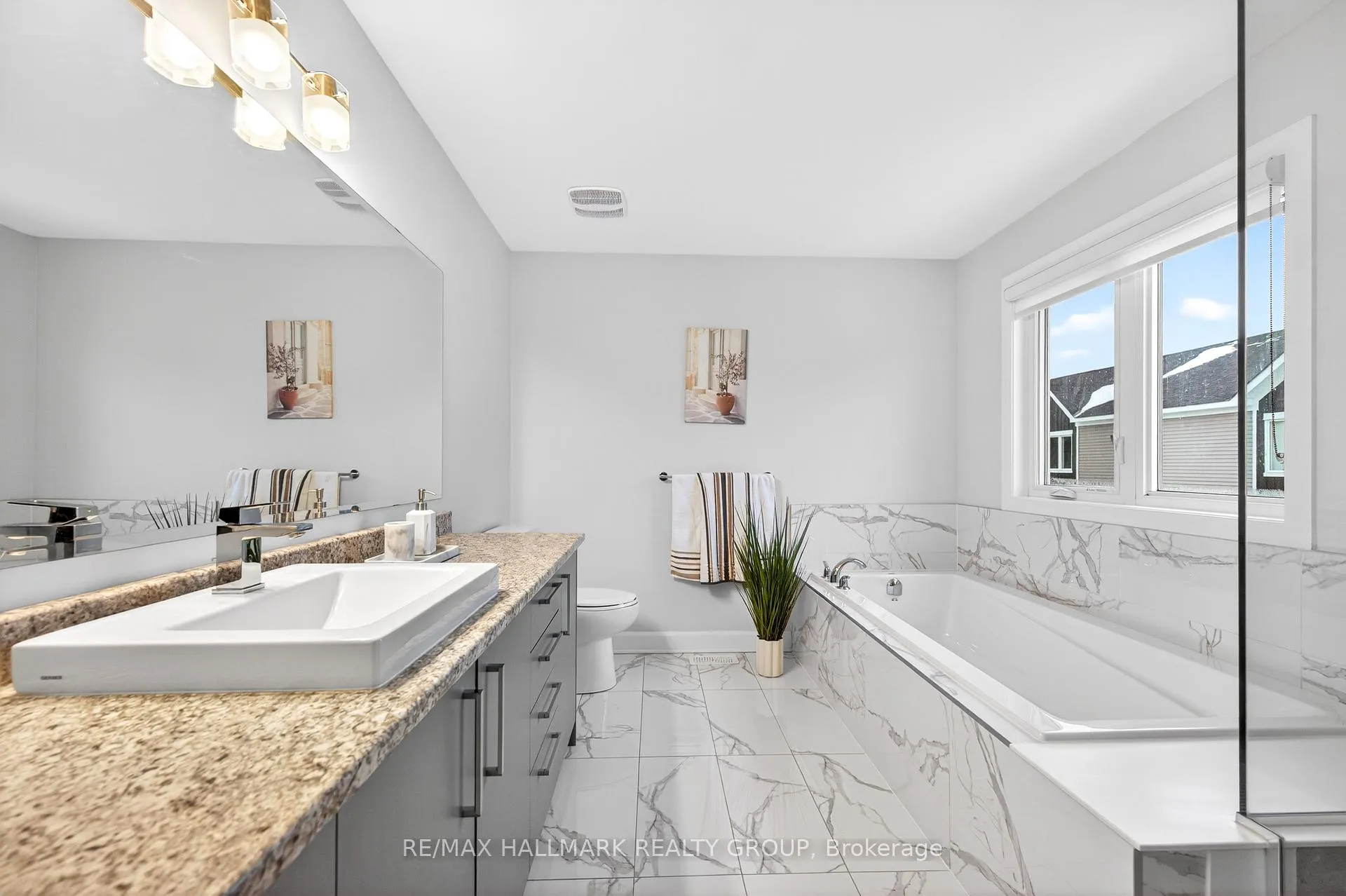 Photo 21 of 232 Aquarium Avenue, Ottawa, Avalon West — HOMEH