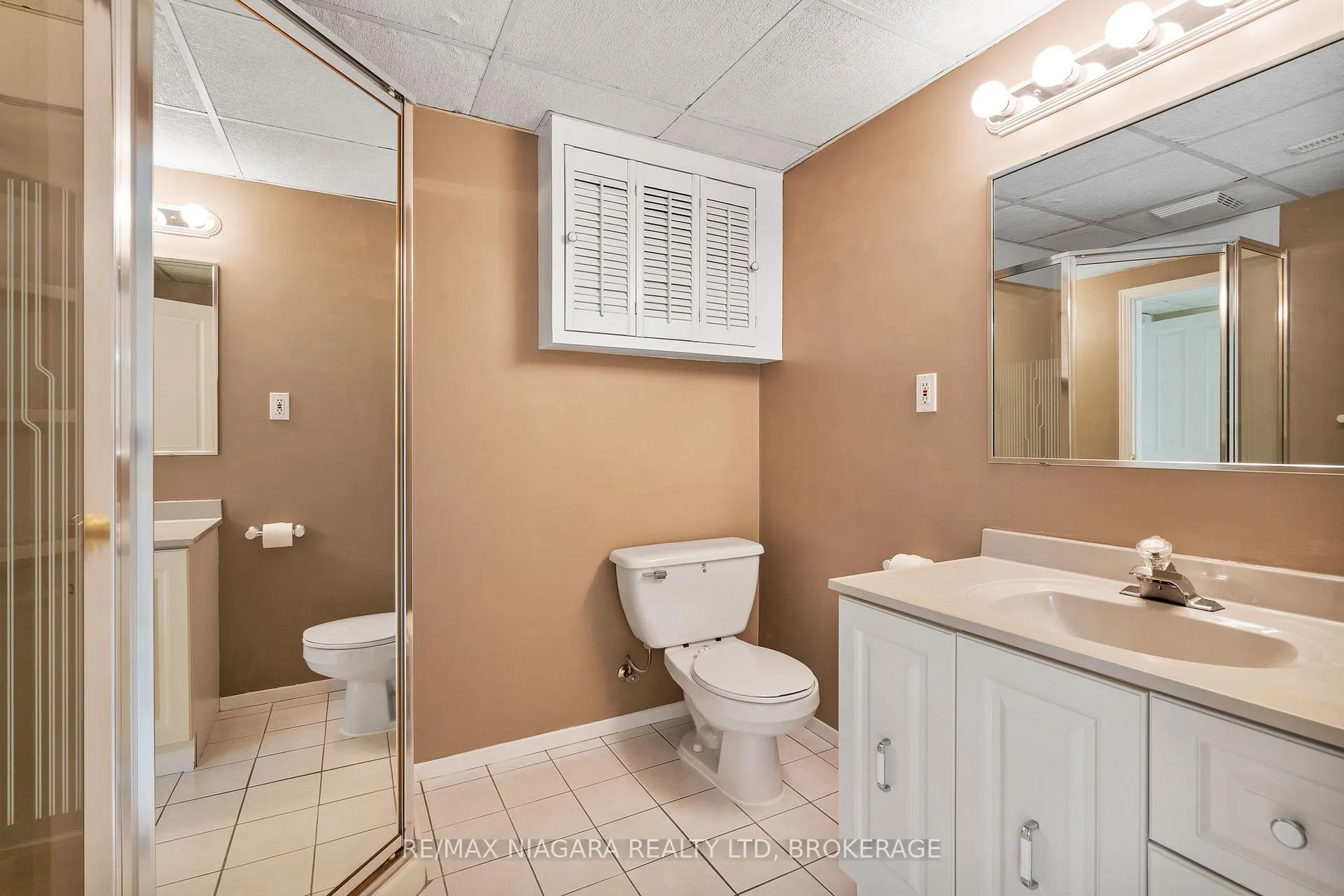 Photo 18 of Unit 4, 242 Lakeport Road, St. Catharines, Lakeport — HOMEH