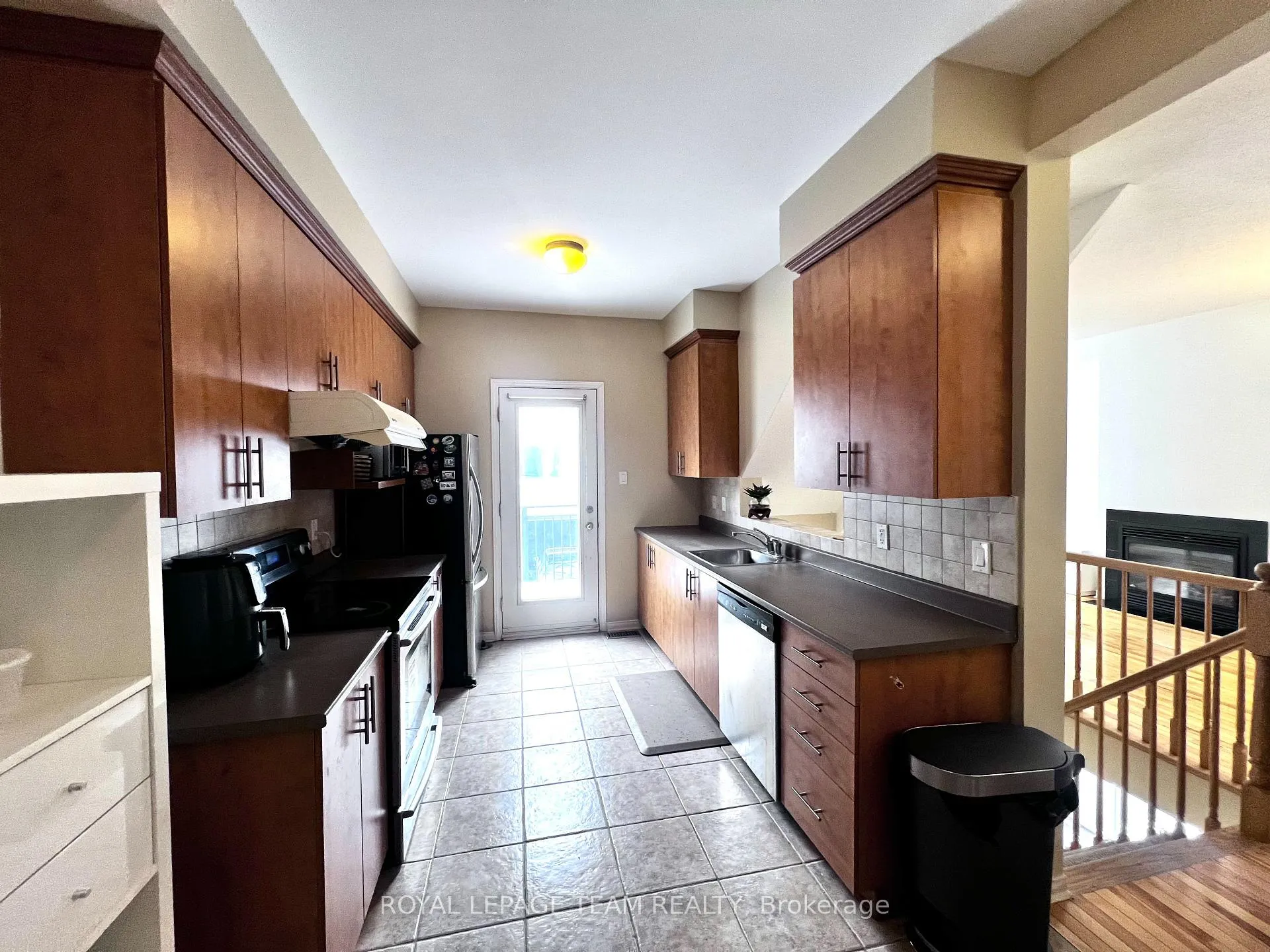 Photo 6 of 119 Songbird Private, Ottawa, Westcliffe Estates — HOMEH