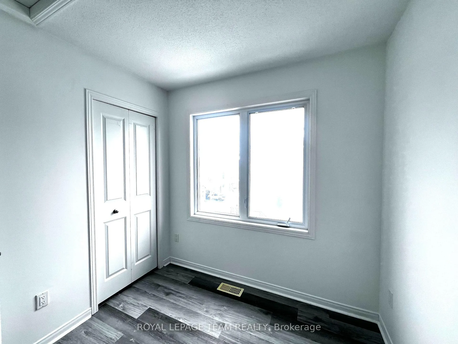 Photo 17 of 119 Songbird Private, Ottawa, Westcliffe Estates — HOMEH