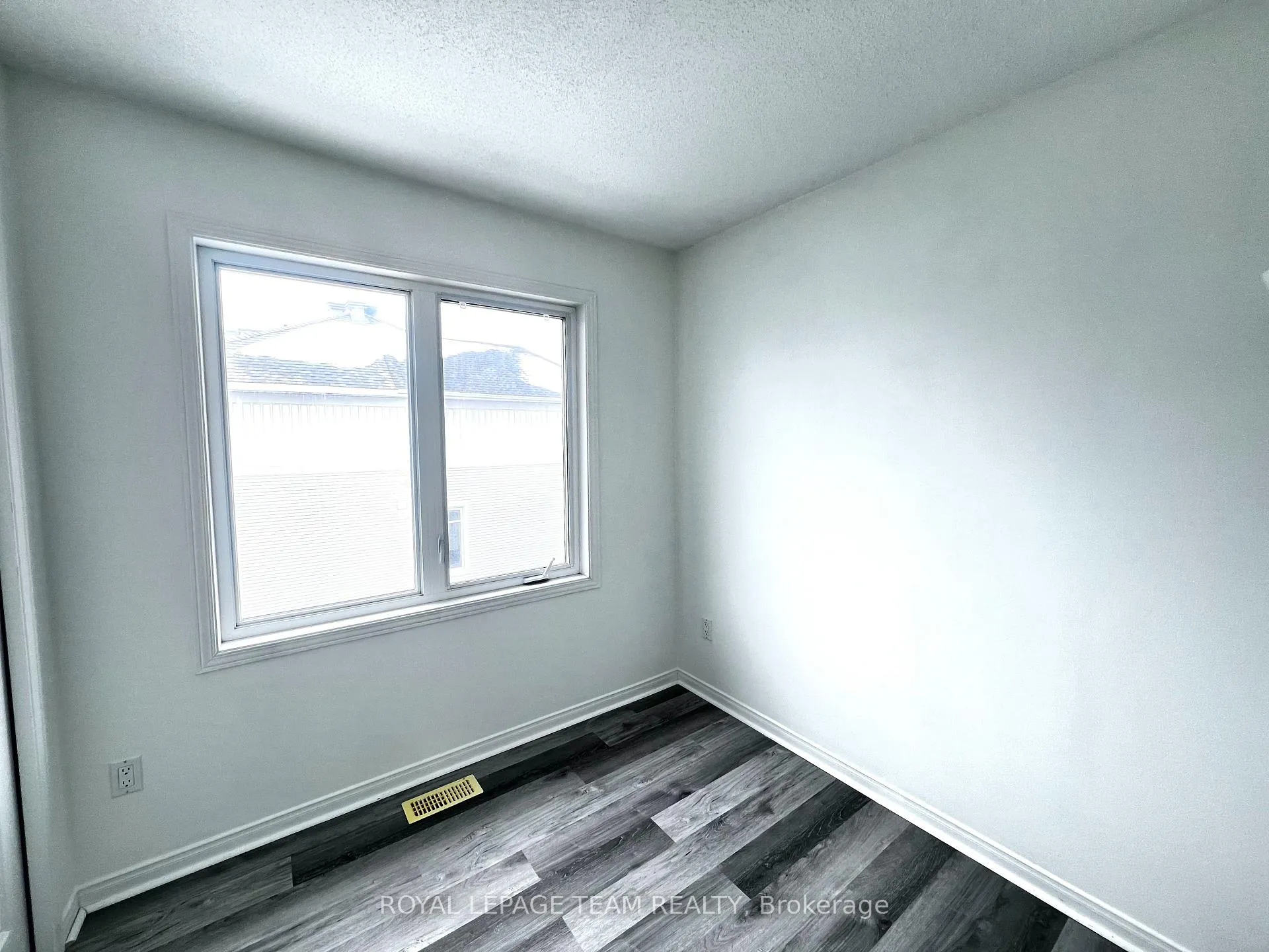 Photo 18 of 119 Songbird Private, Ottawa, Westcliffe Estates — HOMEH
