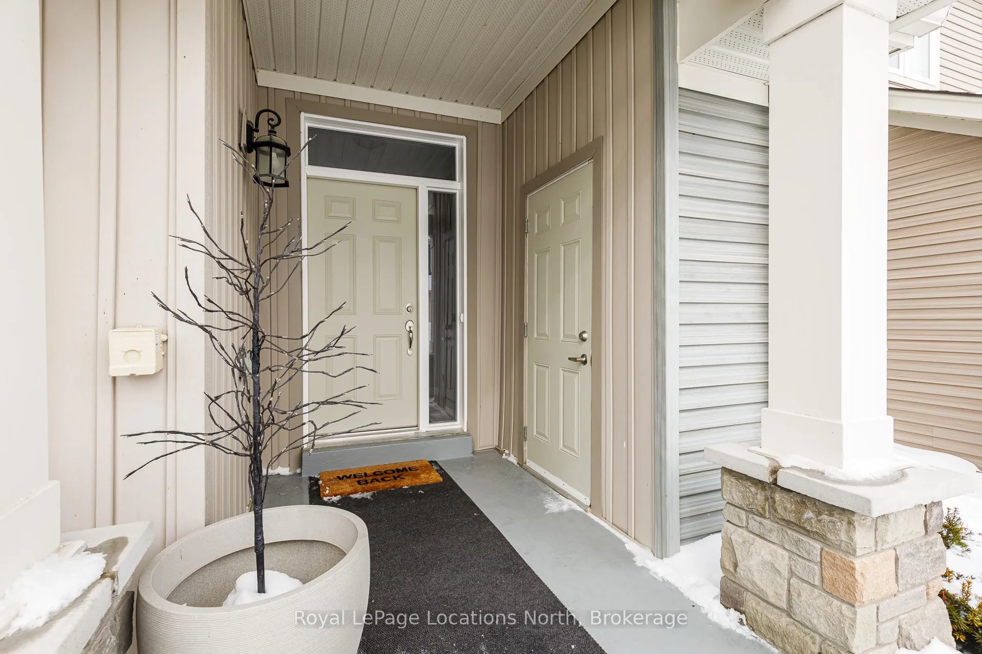 Photo 2 of 29 Gregory Avenue, Collingwood — HOMEH