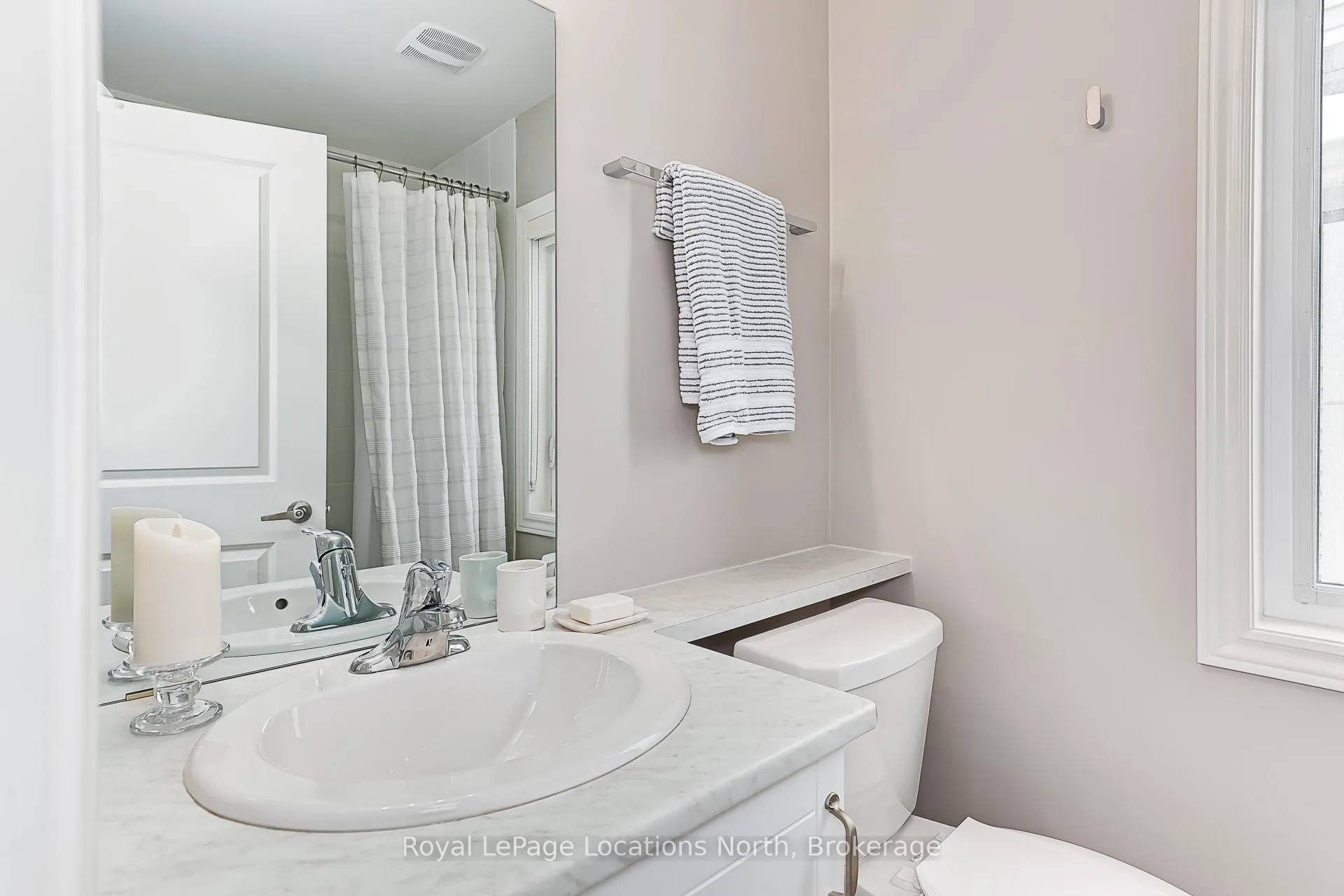 Photo 23 of 29 Gregory Avenue, Collingwood — HOMEH