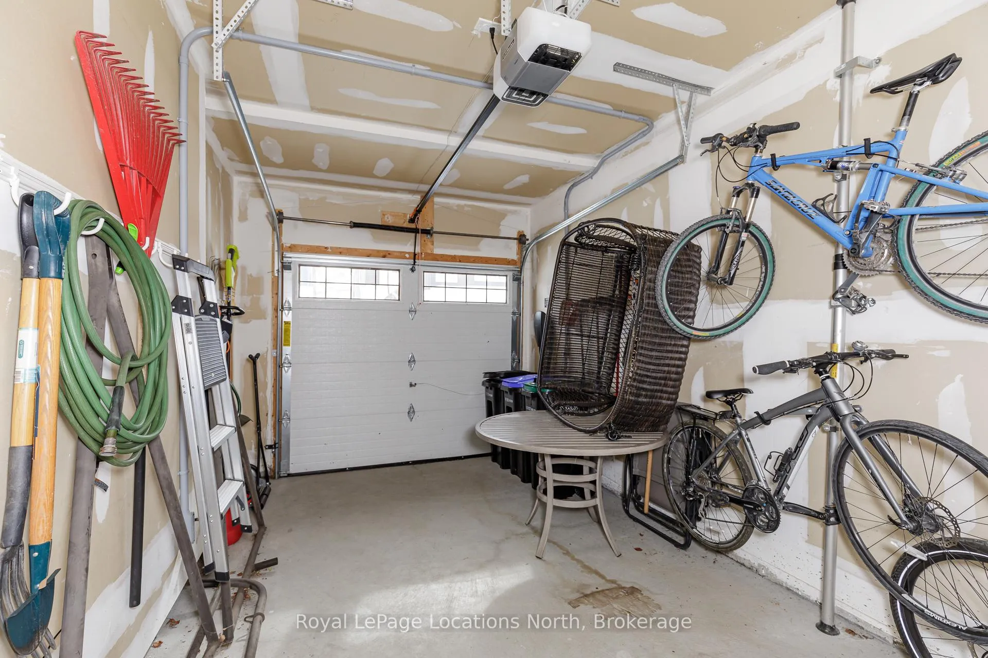 Photo 25 of 29 Gregory Avenue, Collingwood — HOMEH