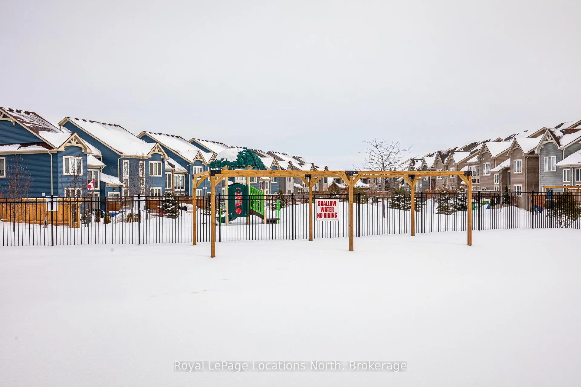 Photo 32 of 29 Gregory Avenue, Collingwood — HOMEH