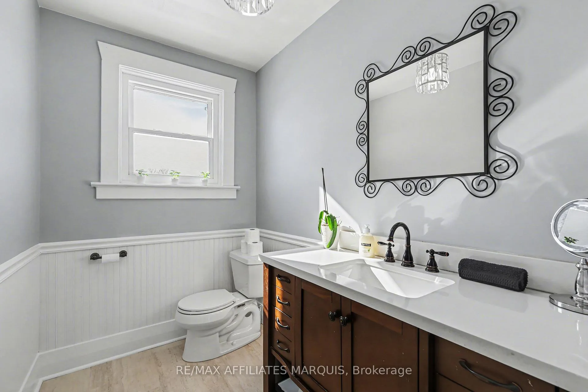 Photo 27 of 18 Queen Street, Smiths Falls — HOMEH