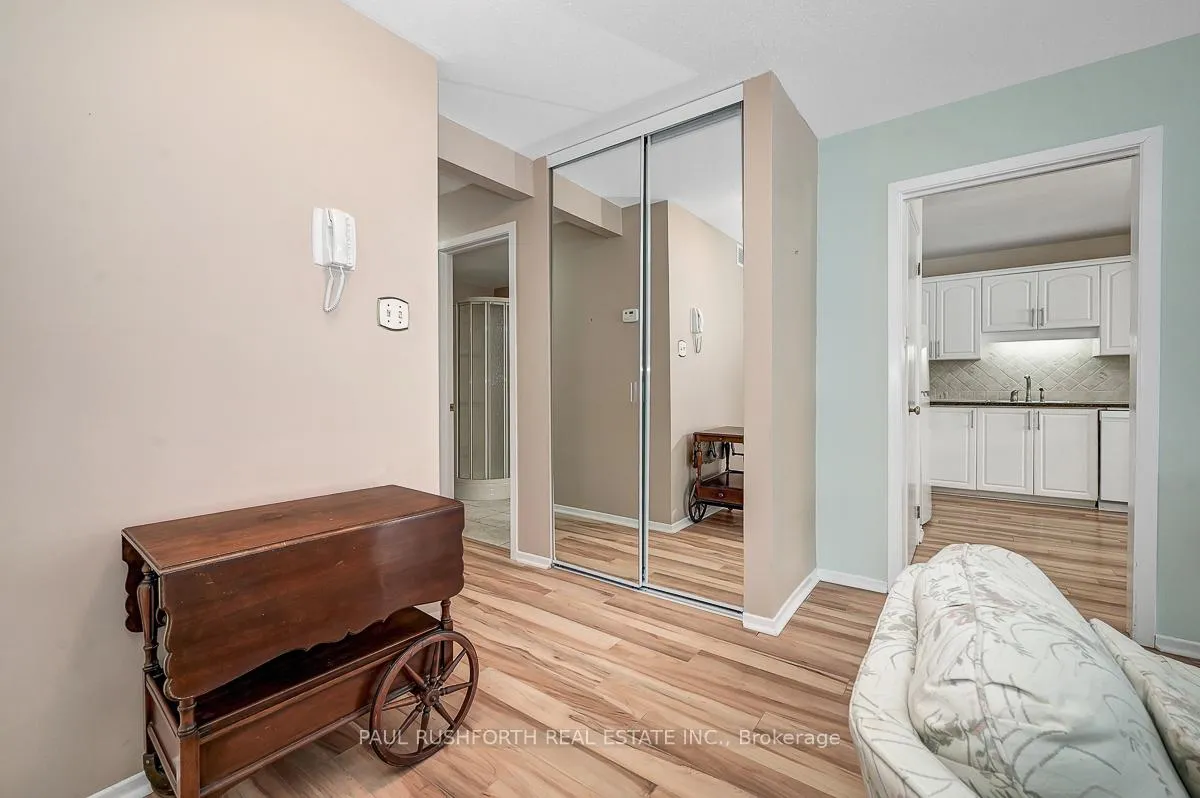 Photo 5 of Unit B, 8 Stonehill Court, Ottawa, Kanata - Bridlewood — HOMEH