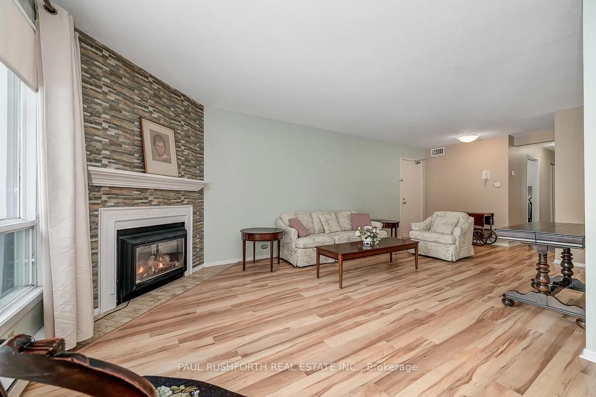 Photo 8 of Unit B, 8 Stonehill Court, Ottawa, Kanata - Bridlewood — HOMEH