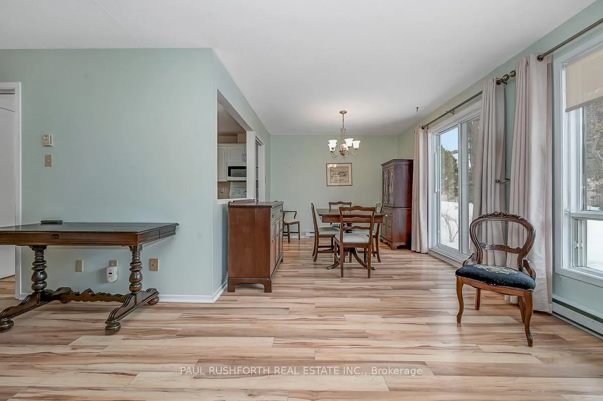 Photo 11 of Unit B, 8 Stonehill Court, Ottawa, Kanata - Bridlewood — HOMEH