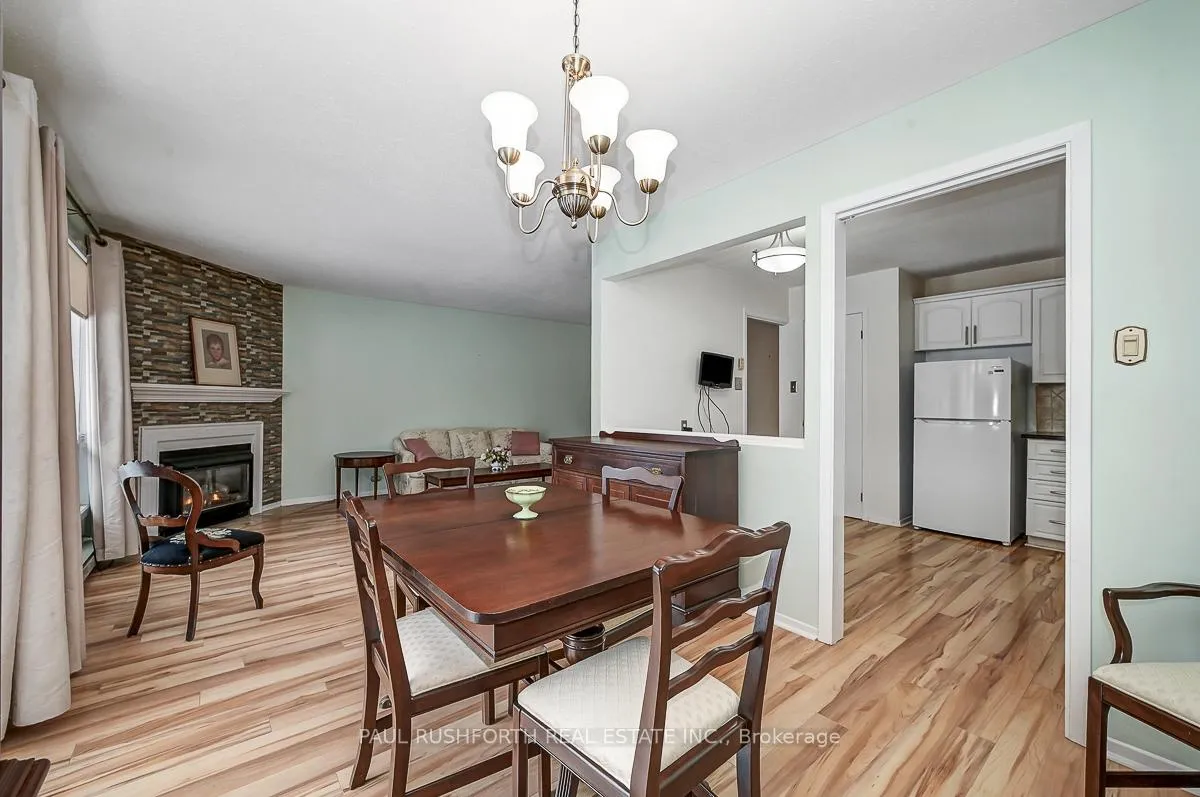 Photo 15 of Unit B, 8 Stonehill Court, Ottawa, Kanata - Bridlewood — HOMEH