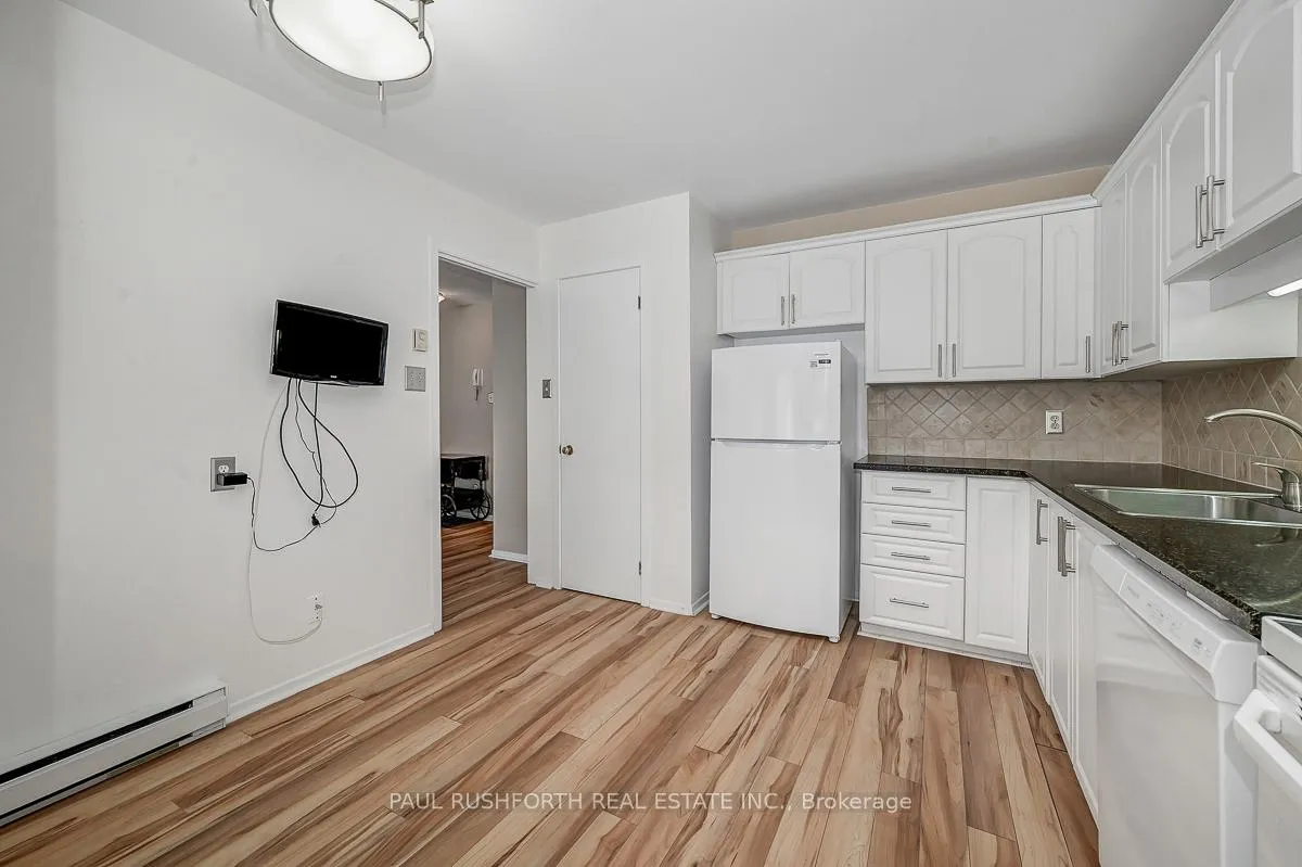 Photo 18 of Unit B, 8 Stonehill Court, Ottawa, Kanata - Bridlewood — HOMEH
