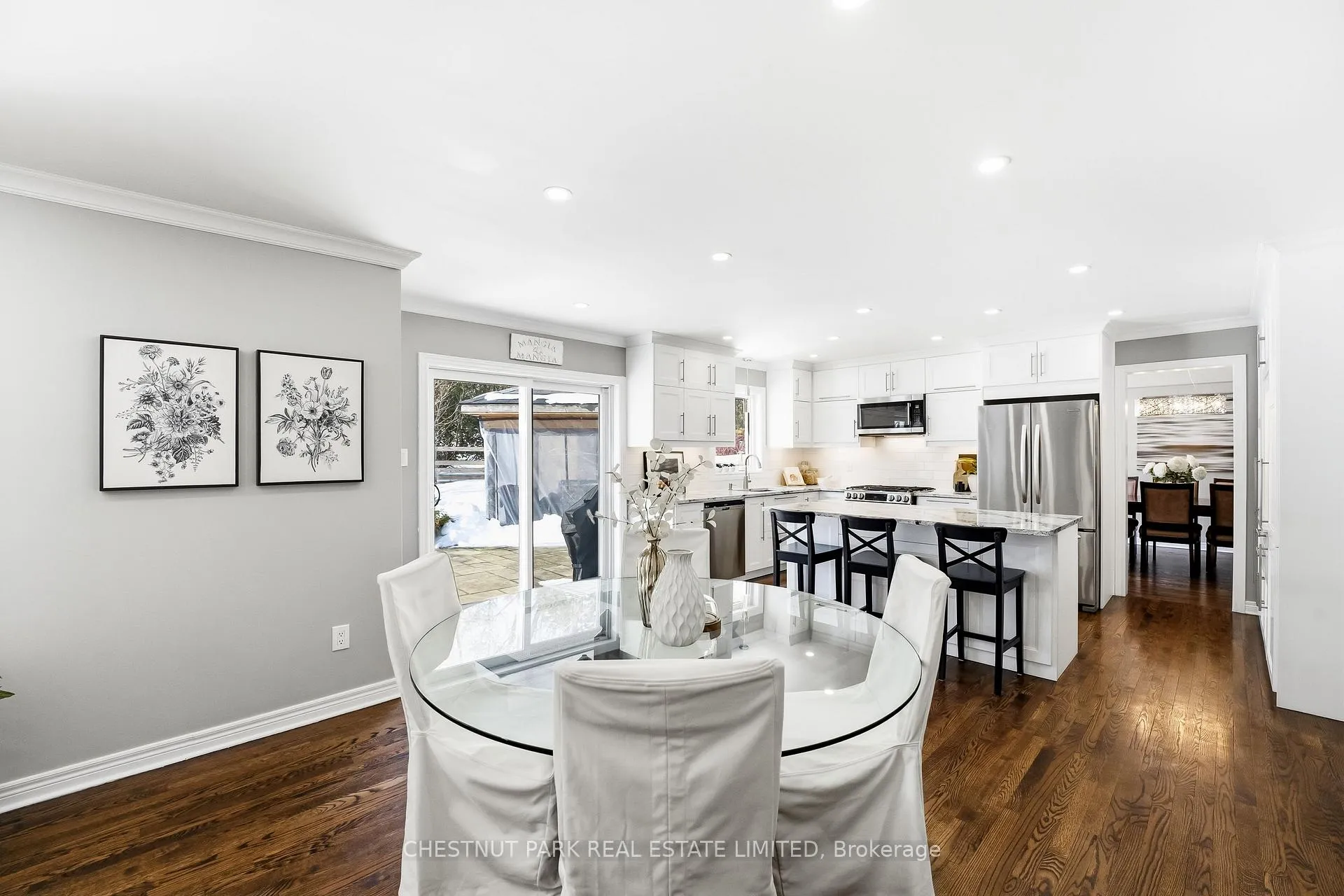Photo 11 of 4 Galloway Crescent, Uxbridge — HOMEH
