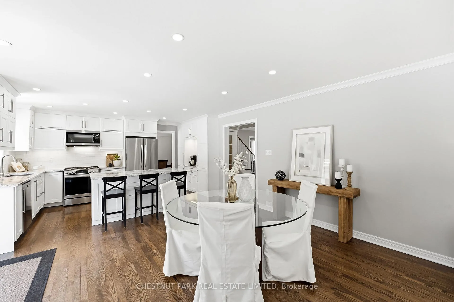 Photo 13 of 4 Galloway Crescent, Uxbridge — HOMEH