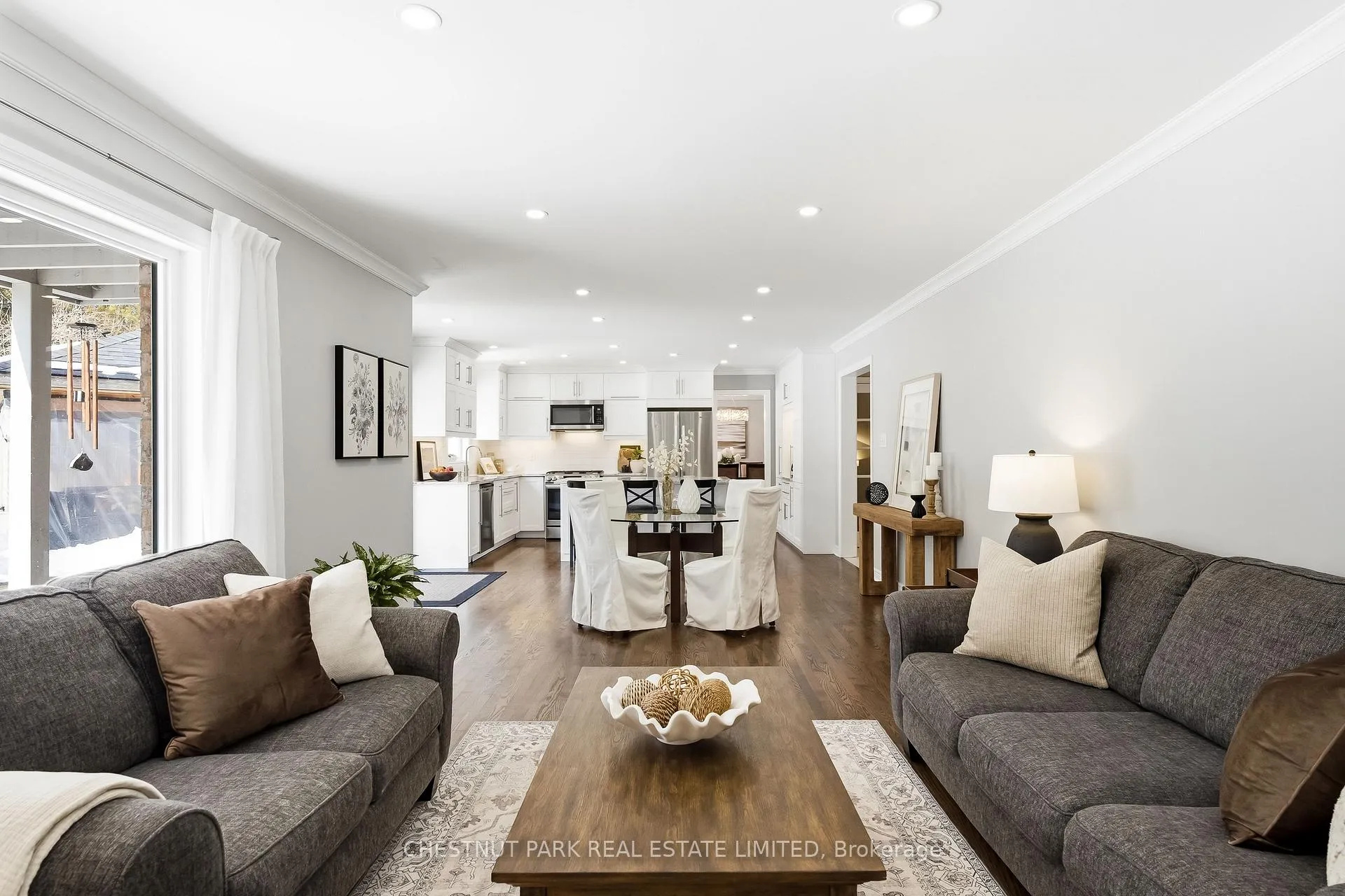 Photo 15 of 4 Galloway Crescent, Uxbridge — HOMEH