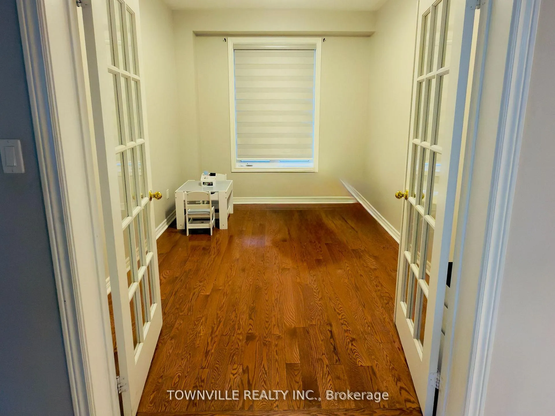 Photo 8 of 26 Messina Avenue, Brampton, Bram West — HOMEH