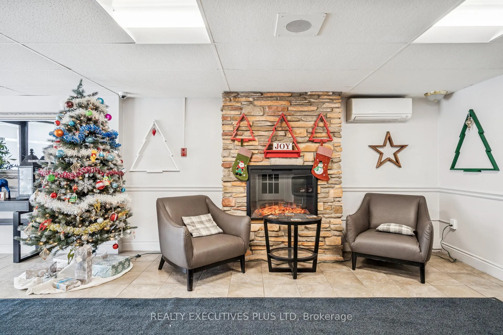 Photo 5 of Unit 303, 64 Benton Street, Kitchener — HOMEH