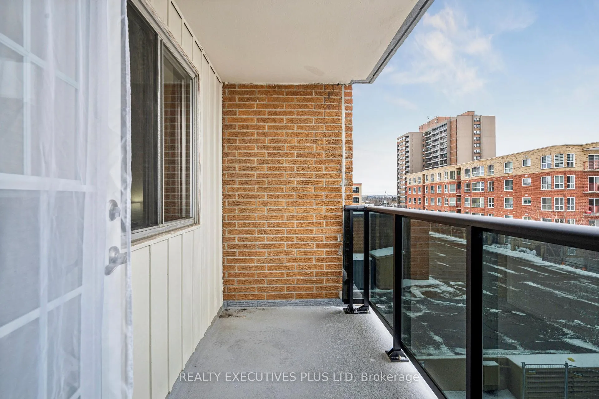 Photo 10 of Unit 303, 64 Benton Street, Kitchener — HOMEH