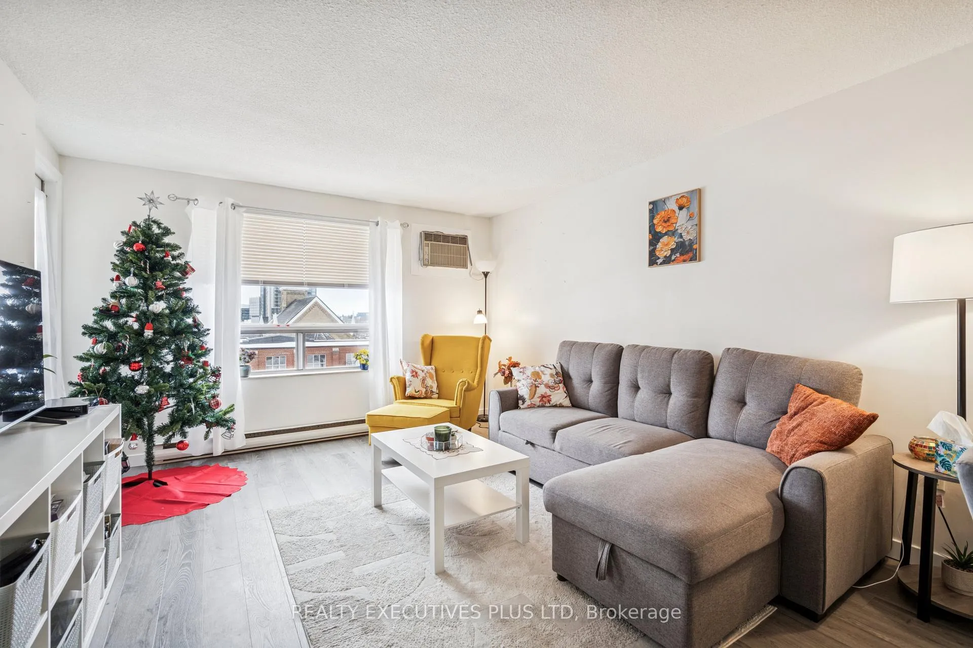 Photo 14 of Unit 303, 64 Benton Street, Kitchener — HOMEH