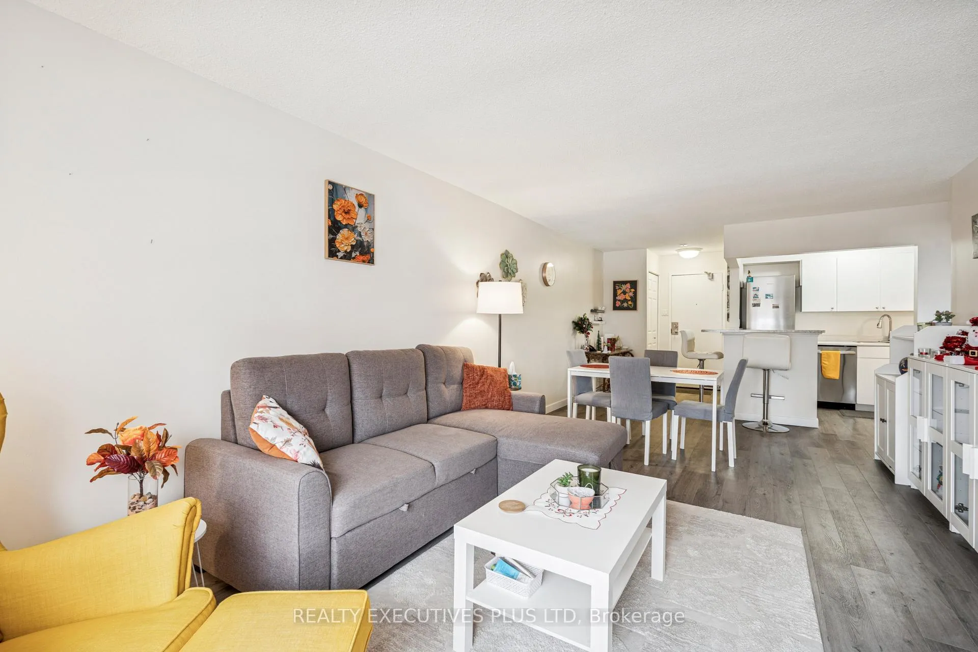 Photo 16 of Unit 303, 64 Benton Street, Kitchener — HOMEH
