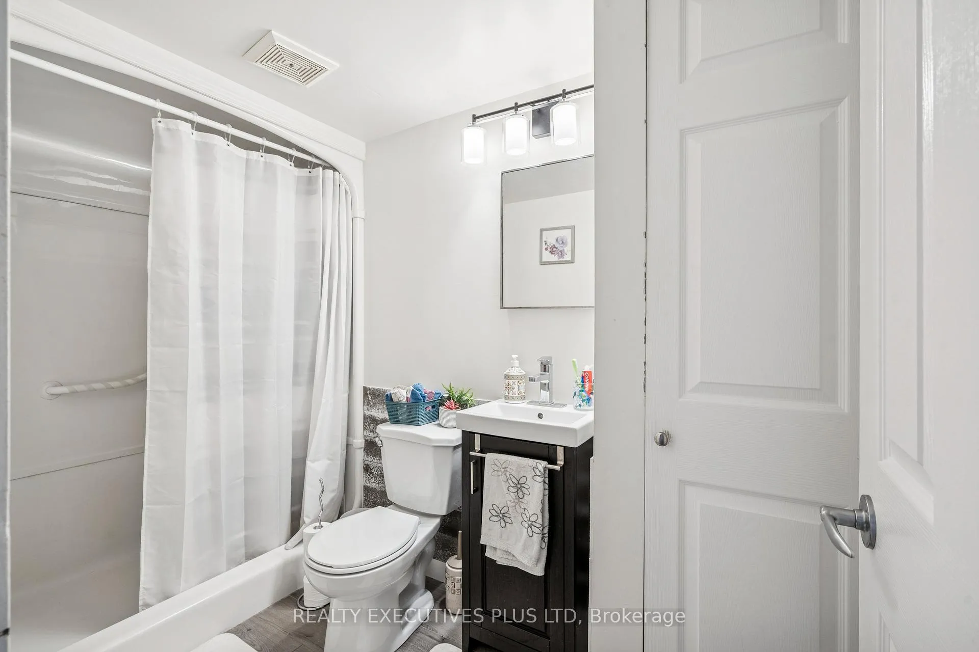 Photo 22 of Unit 303, 64 Benton Street, Kitchener — HOMEH