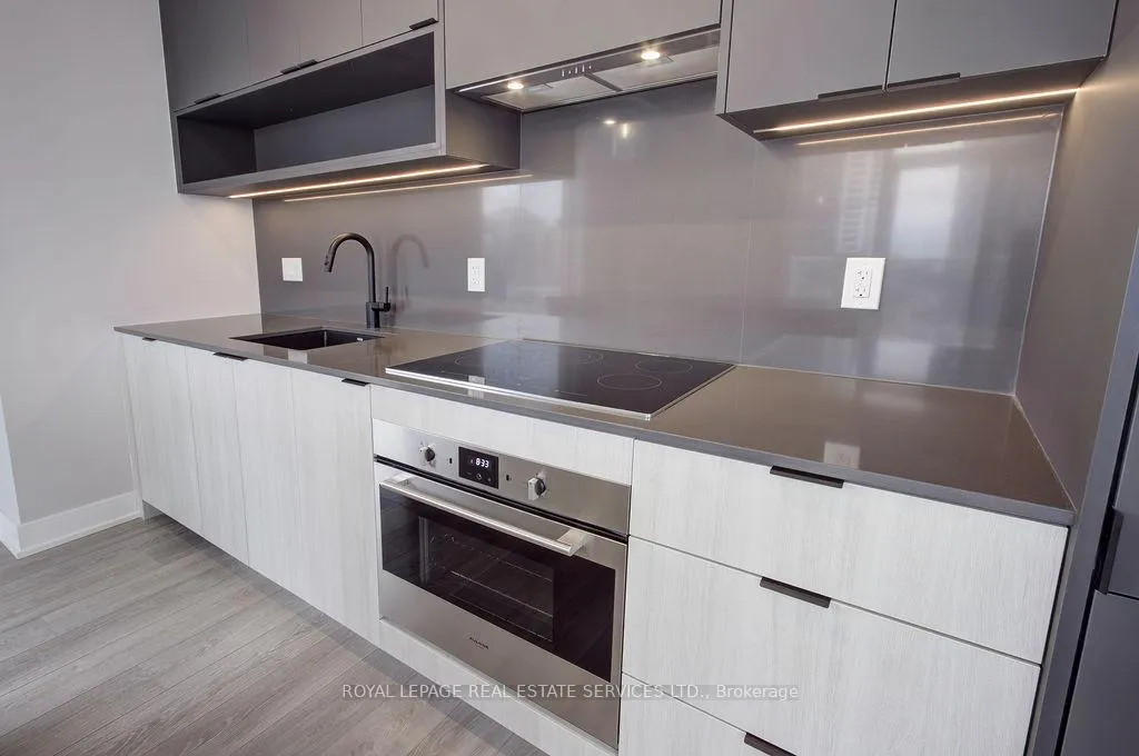 Photo 12 of Unit 708, 2088 James Street, Burlington, Brant — HOMEH