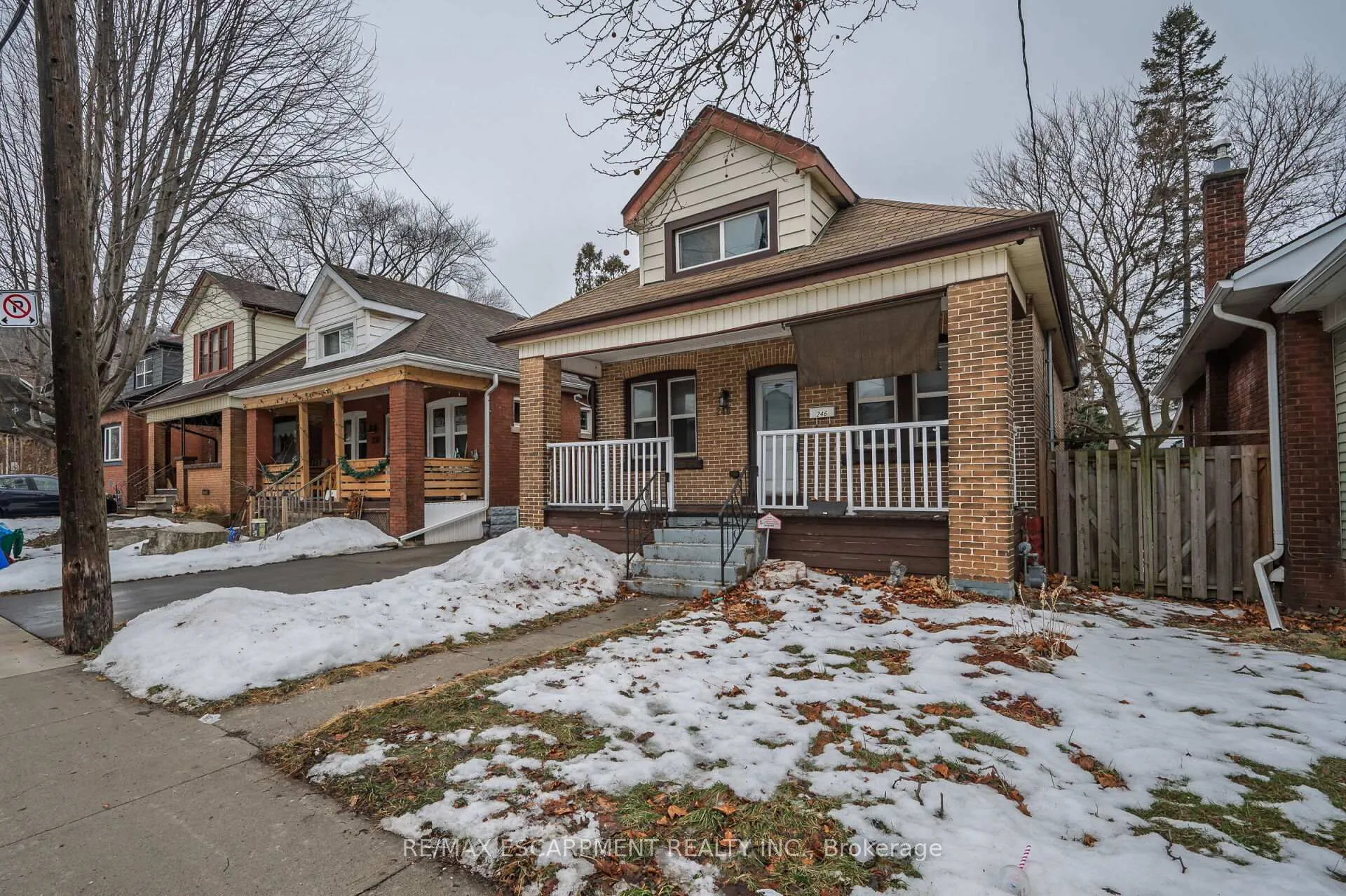 Photo 4 of 246 Ottawa Street S, Hamilton, Delta — HOMEH