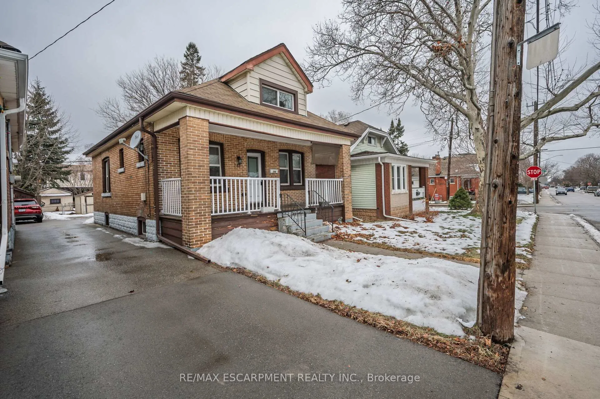 Photo 5 of 246 Ottawa Street S, Hamilton, Delta — HOMEH