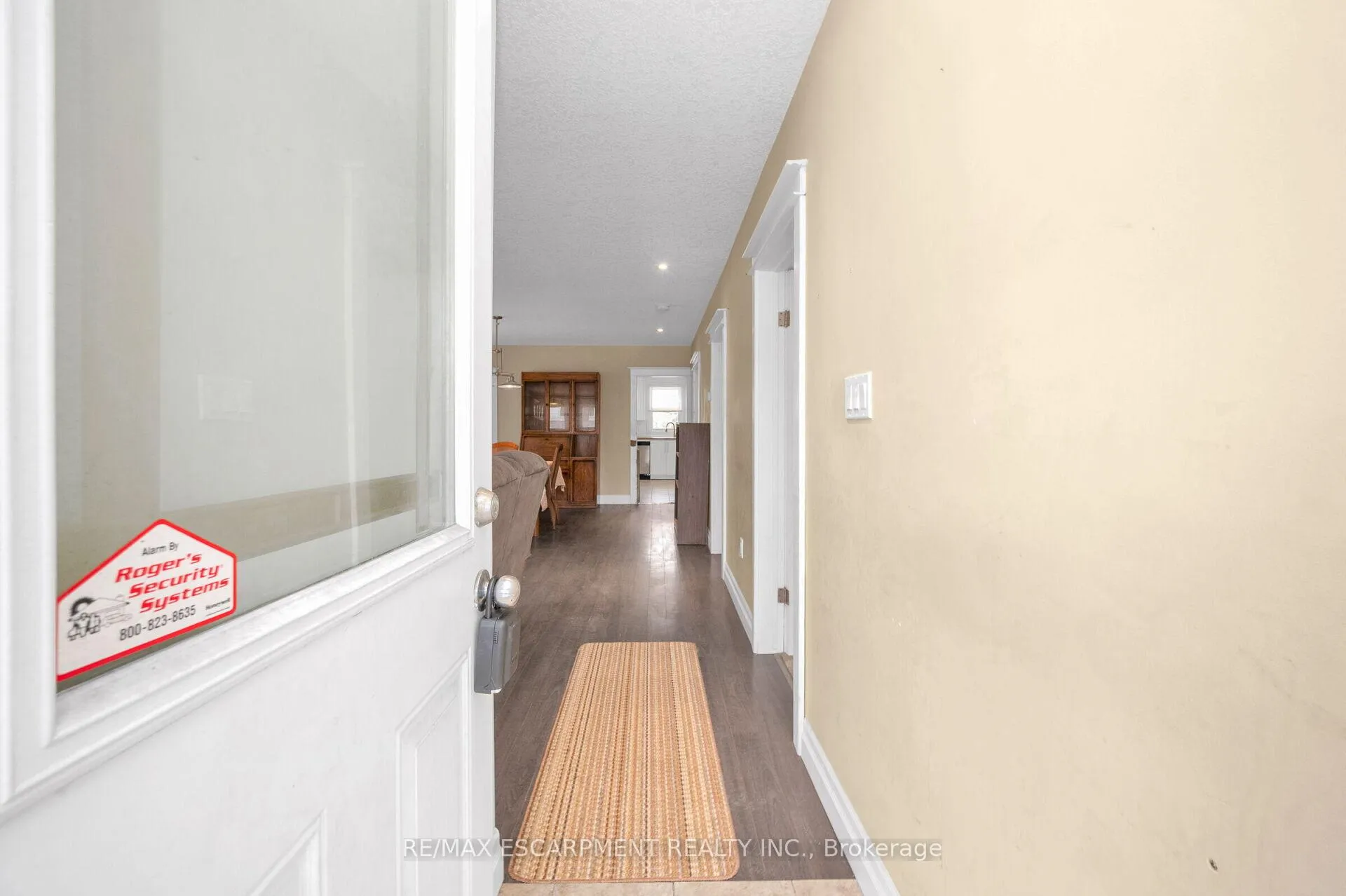 Photo 7 of 246 Ottawa Street S, Hamilton, Delta — HOMEH