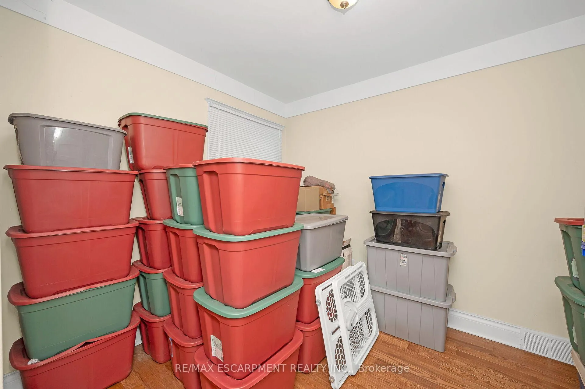 Photo 16 of 246 Ottawa Street S, Hamilton, Delta — HOMEH