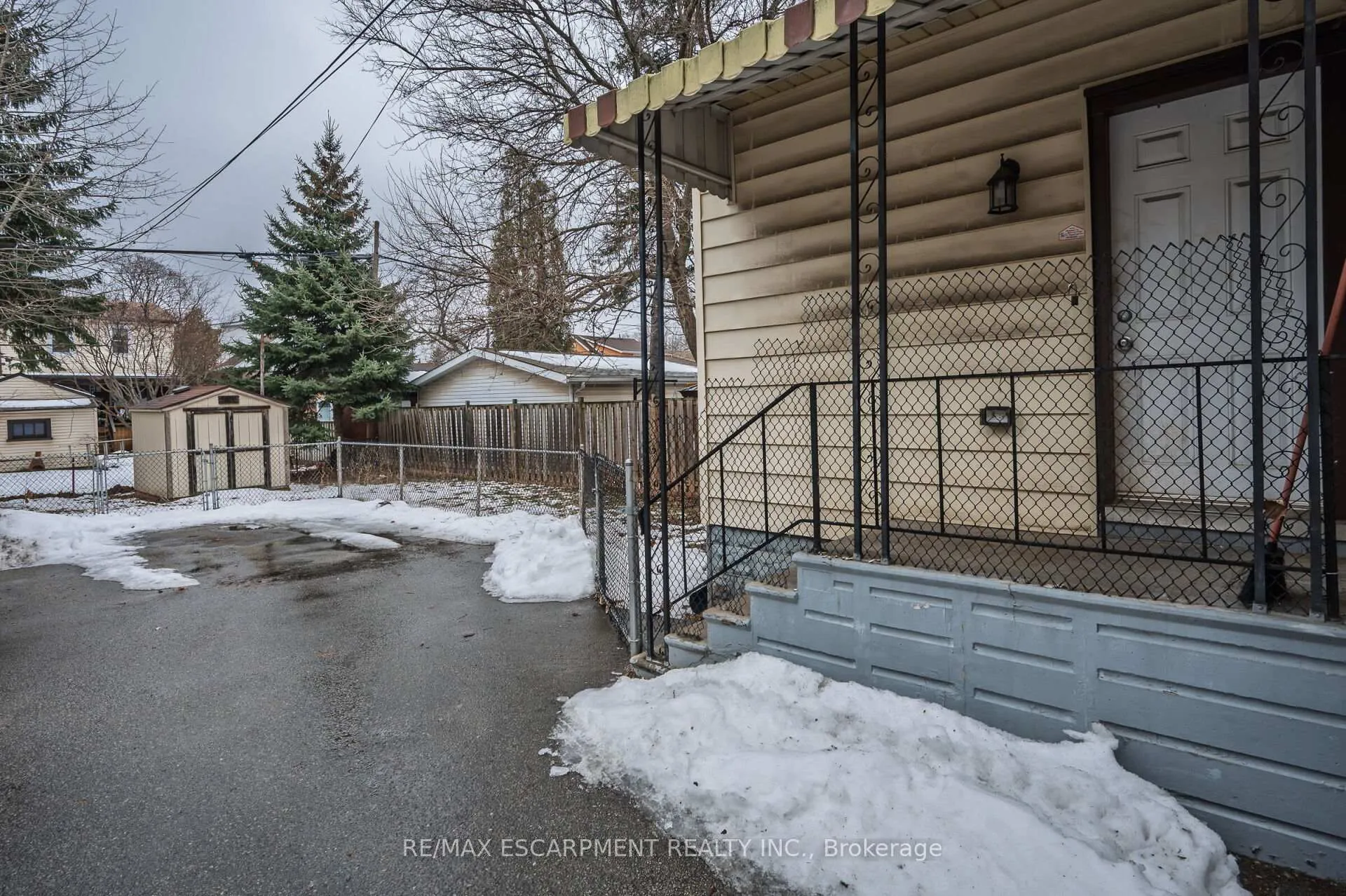 Photo 32 of 246 Ottawa Street S, Hamilton, Delta — HOMEH