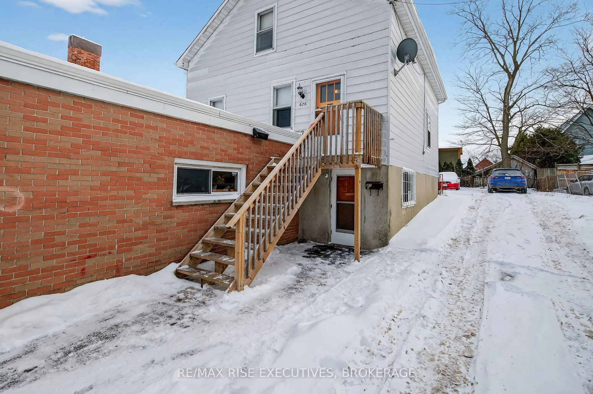 Photo 2 of 676 King Street W, Kingston, Central City West — HOMEH