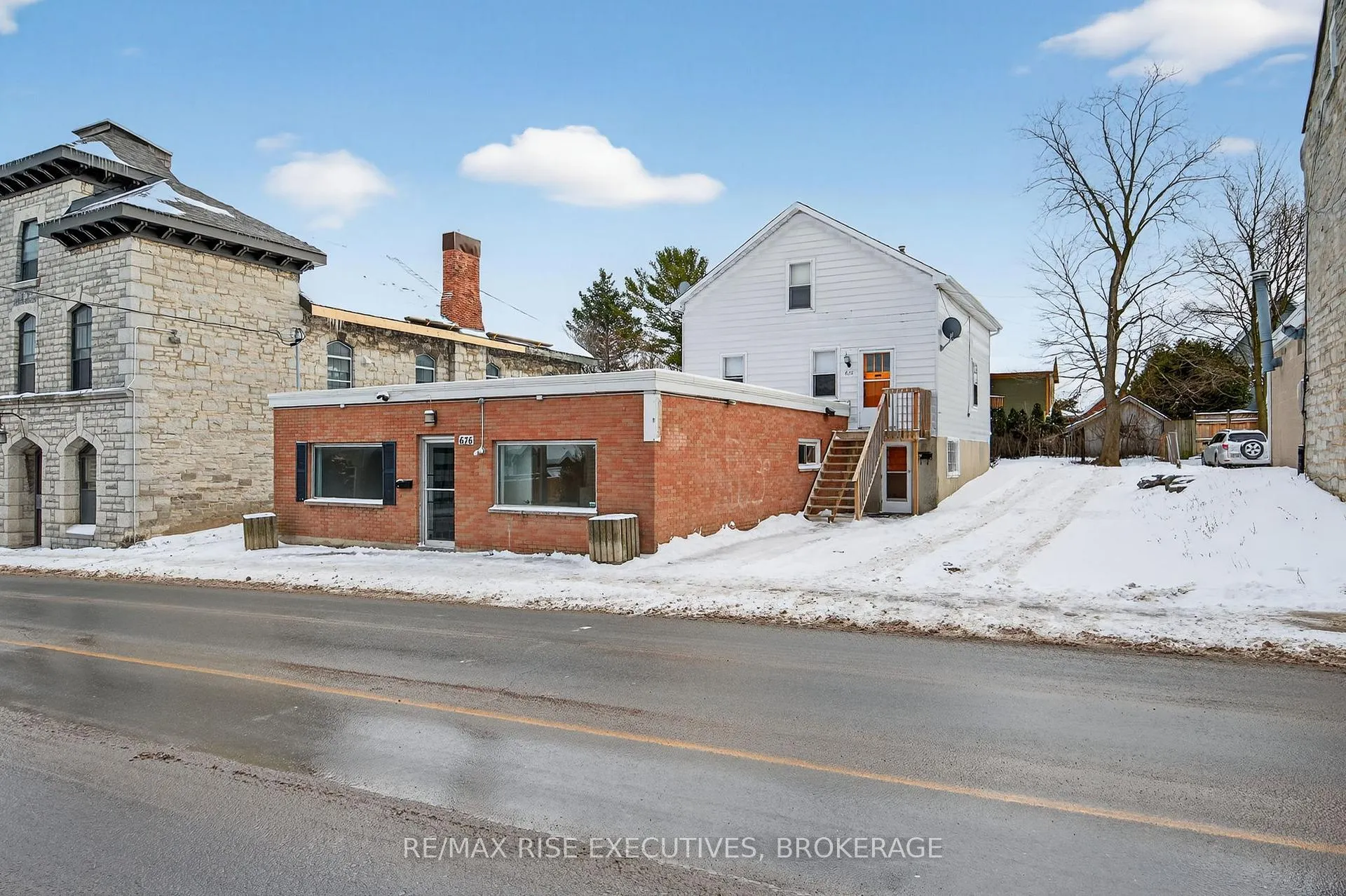 Photo 45 of 676 King Street W, Kingston, Central City West — HOMEH