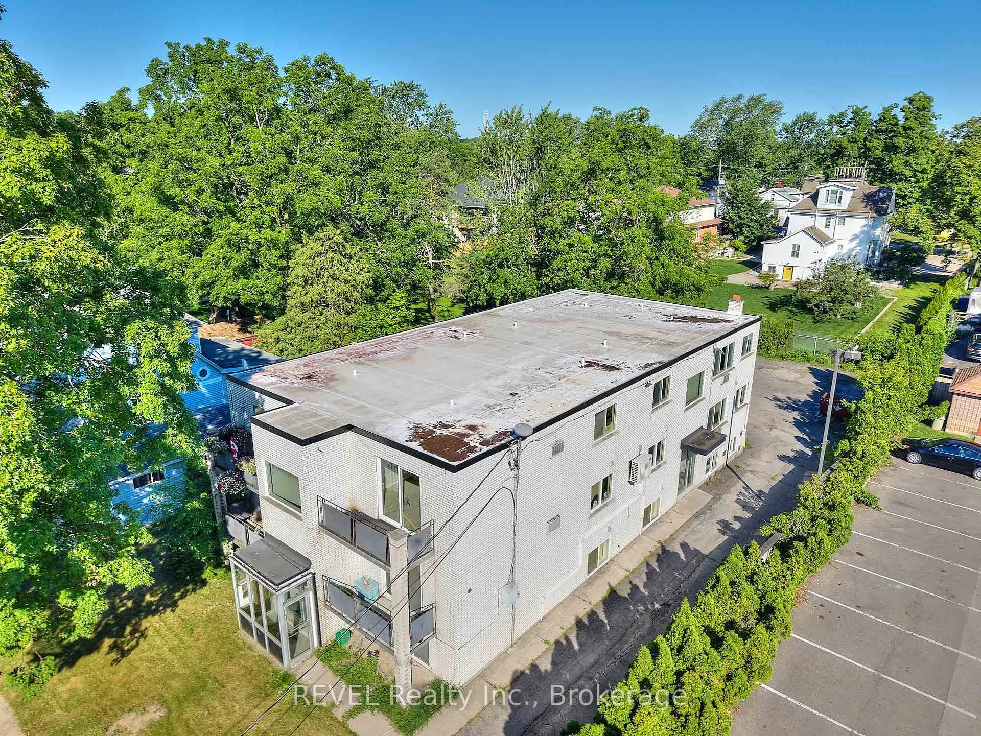 Photo 12 of 3865 Front Street, Niagara Falls, Chippawa — HOMEH