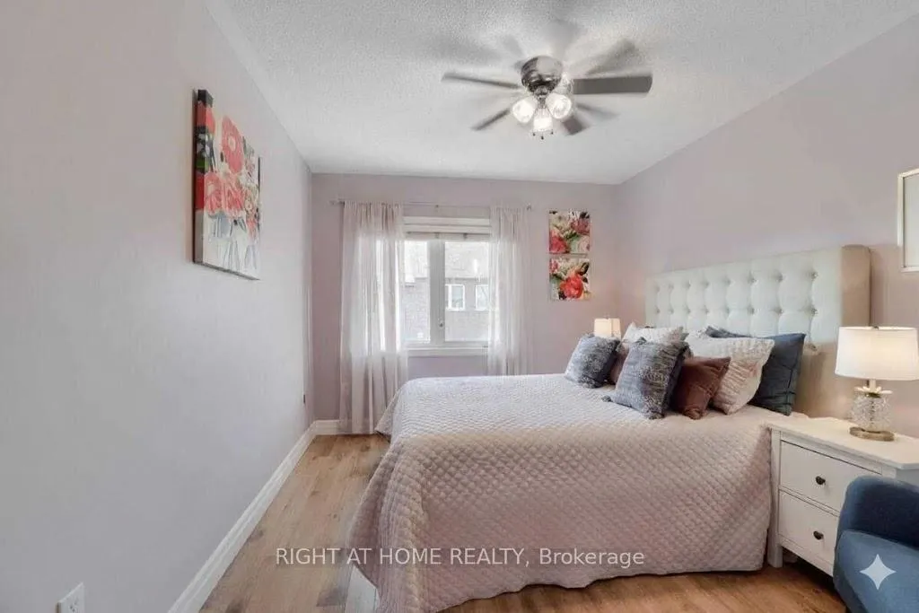 Photo 14 of 741 Maxman Street, Mississauga, Hurontario — HOMEH