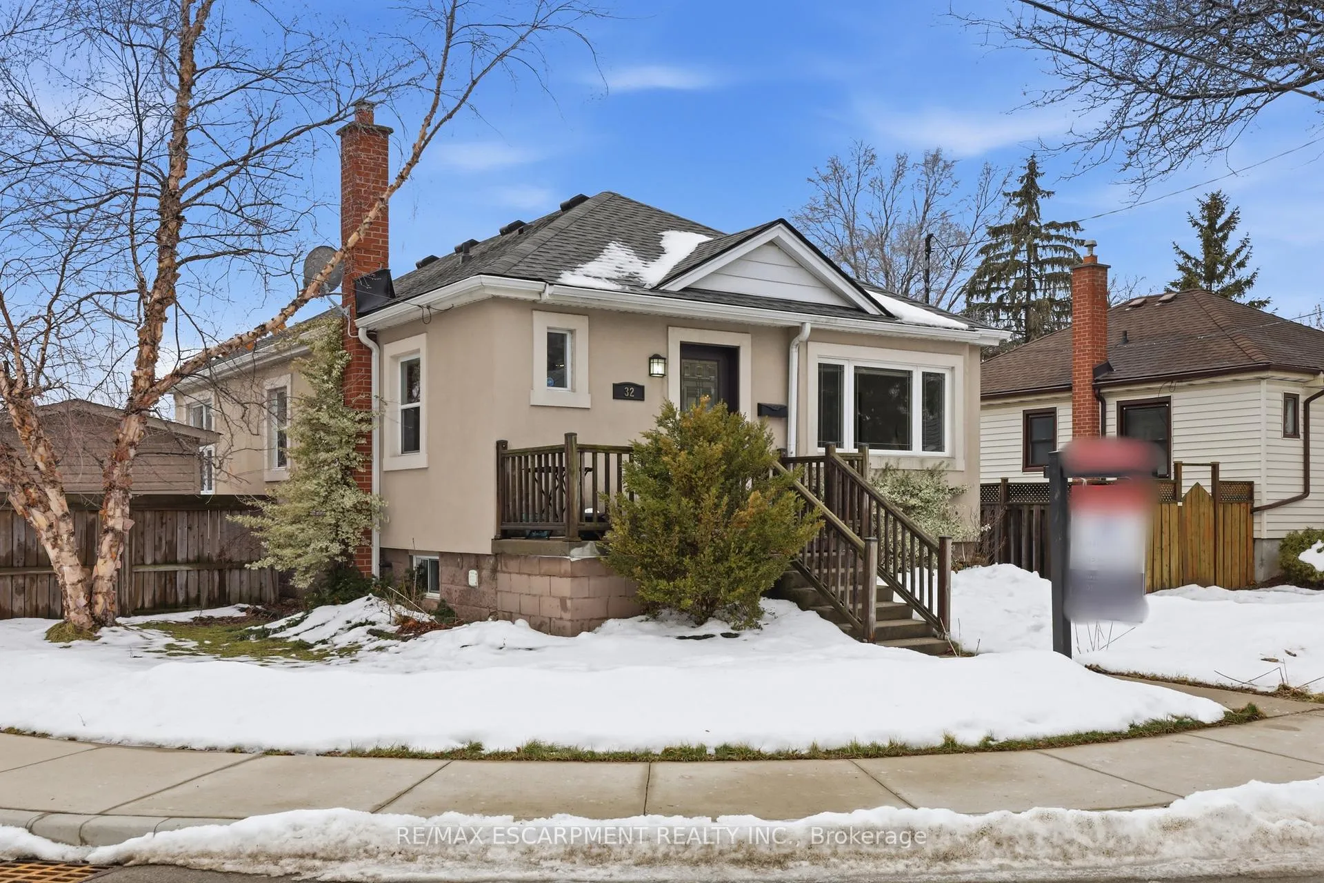 Photo 2 of 32 Audrey Street, Hamilton, Eastmount — HOMEH