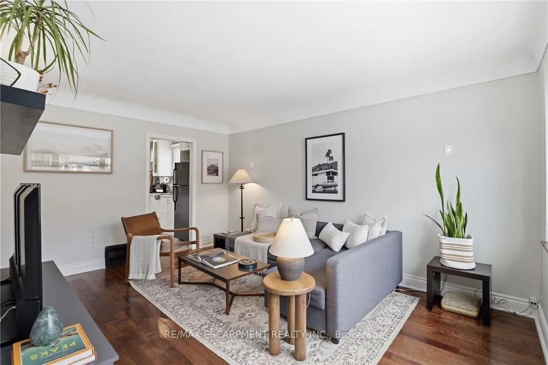 Photo 6 of 32 Audrey Street, Hamilton, Eastmount — HOMEH