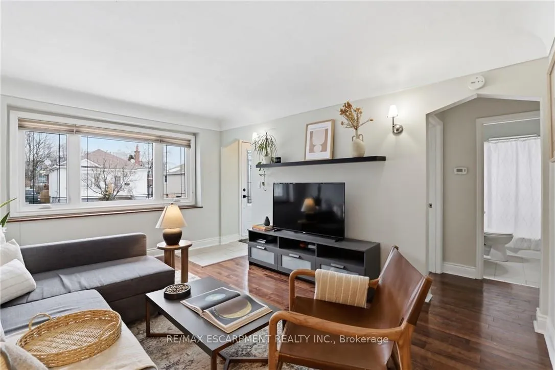 Photo 8 of 32 Audrey Street, Hamilton, Eastmount — HOMEH