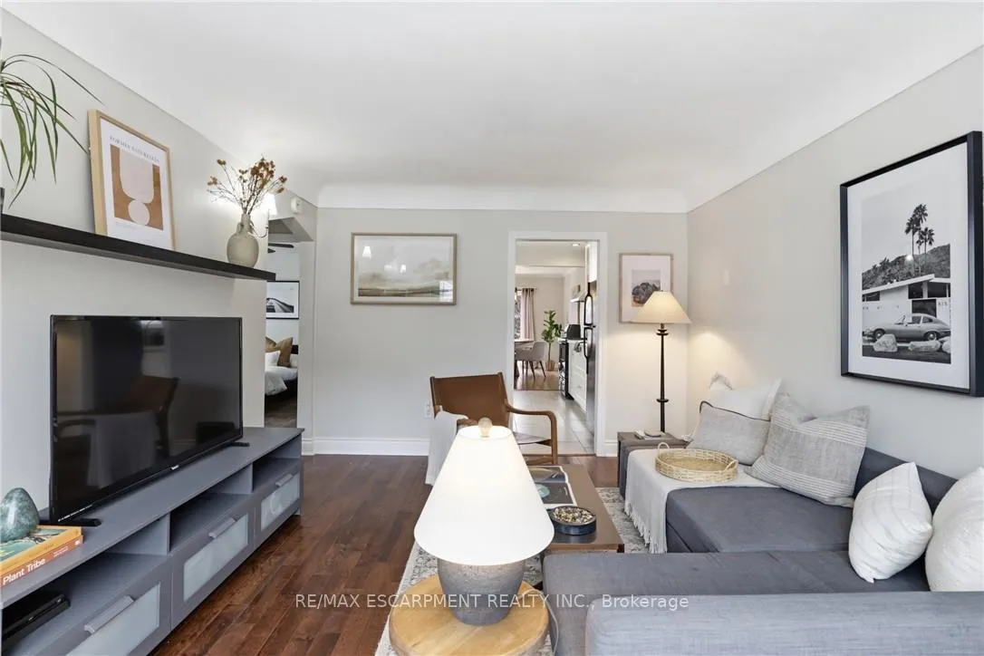 Photo 10 of 32 Audrey Street, Hamilton, Eastmount — HOMEH
