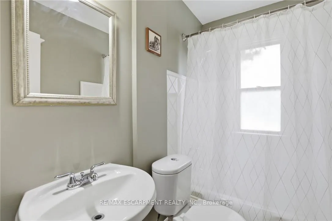 Photo 28 of 32 Audrey Street, Hamilton, Eastmount — HOMEH