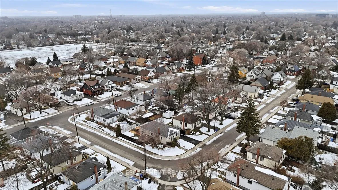 Photo 42 of 32 Audrey Street, Hamilton, Eastmount — HOMEH