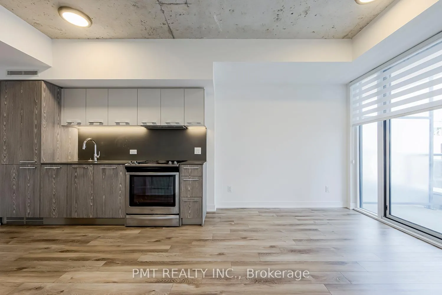 Photo 5 of Unit 704, 30 Baseball Place, Toronto, South Riverdale — HOMEH